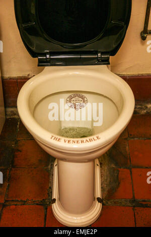 Die ehrwürdigen Thomas Crapper und Sohn original Toilette England UK Stockfoto