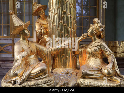 Deutschland, Brandenburg, Potsdam, Park Sanssouci, Chinesisches Teehaus, goldene Statue, Stockfoto