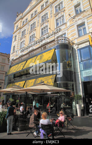 Österreich, Wien, Neuer Markt, Café, Menschen, Straßenszene, Stockfoto