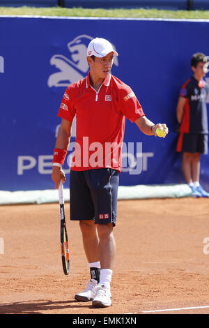 Barcelona, Spanien, 21. April 2015. 21. April 2015. Kei Nishikori (JPN) Tennis: Kei Nishikori Japans während Singls 2. Vorrundenspiel Vs Tymuraz Gabashvili Russlands auf der Barcelona Open Banc Sabadell-Tennis-Turnier in der Real Club de Tenis de Barcelona in Barcelona, Spanien, 21. April 2015. Bildnachweis: Mutsu Kawamori/AFLO/Alamy Live-Nachrichten Stockfoto