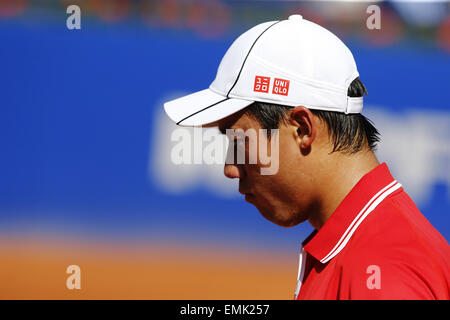 Barcelona, Spanien, 21. April 2015. 21. April 2015. Kei Nishikori (JPN) Tennis: Kei Nishikori Japans während Singls 2. Vorrundenspiel Vs Tymuraz Gabashvili Russlands auf der Barcelona Open Banc Sabadell-Tennis-Turnier in der Real Club de Tenis de Barcelona in Barcelona, Spanien, 21. April 2015. Bildnachweis: Mutsu Kawamori/AFLO/Alamy Live-Nachrichten Stockfoto