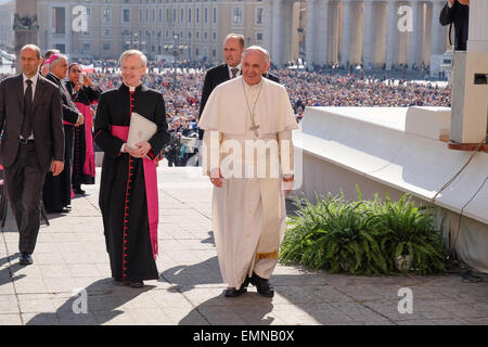 Vatikan-Stadt. 22. April 2015. Franziskus, Generalaudienz vom 22. April 2015 Credit: wirklich einfach Star/Alamy Live-Nachrichten Stockfoto