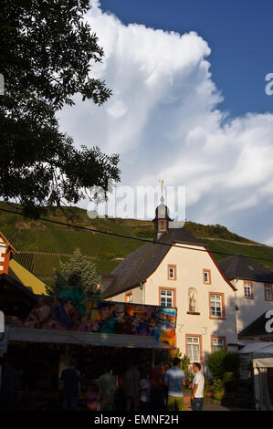 Mattheiser Hof und Weingut Graacher Himmelreich, Graach, Moseltal, Rheinland-Pfalz, Deutschland Stockfoto