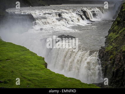 Gullfoss Wasserfall, Island. Übersetzt aus dem Isländisch, Englisch bedeutet Golden fällt. Stockfoto