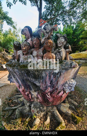 Skulptur Garten "Himmel Hölle Park' auf Wat Si Khom Kham in Phayao Provinz, Thailand Stockfoto