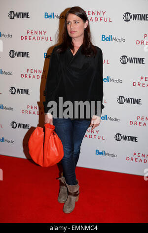 Toronto, Kanada. 21. April 2015. Schauspielerin Maura Tierney kommt für Penny Dreadful Staffel 2 Premiere in TIFF Bell Lightbox. Bildnachweis: EXImages/Alamy Live-Nachrichten Stockfoto