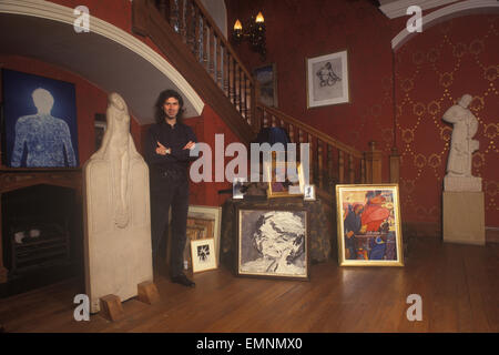 Ivor Braka Kunsthändler zu Hause London 1990 s, UK HOMER SYKES Stockfoto