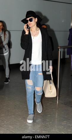Jessie J kommt am London Heathrow Airport Featuring: Jessie J Where: London, Vereinigtes Königreich bei: 18. Oktober 2014 Stockfoto