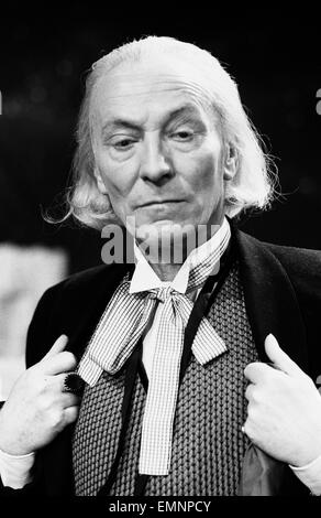 Schauspieler William Hartnell - der erste Arzt - während der Proben im Television Centre - Studio TC1 10. Februar 1965 abgebildet. Stockfoto