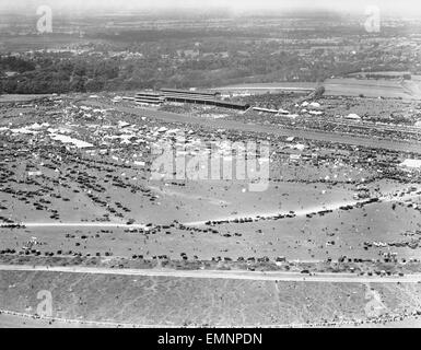 Luftaufnahme des Derby Day in Epsom. 1928 Stockfoto