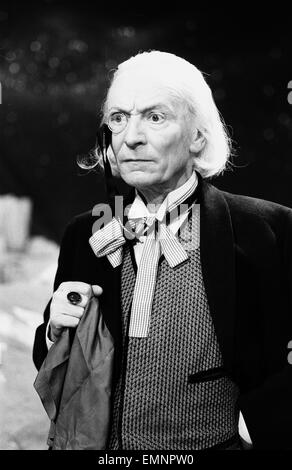 Schauspieler William Hartnell - der erste Arzt - während der Proben im Television Centre - Studio TC1 10. Februar 1965 abgebildet. Stockfoto