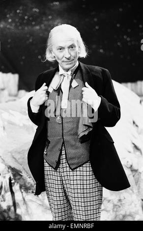 Schauspieler William Hartnell - der erste Arzt - während der Proben im Television Centre - Studio TC1 10. Februar 1965 abgebildet. Stockfoto