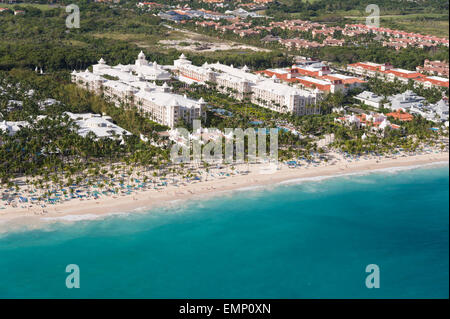 Luftaufnahme der Strand am Hotel Riu Palace Bavaro, Punta Cana. Stockfoto