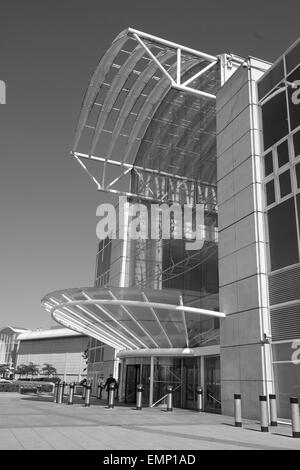 Der große beeindruckende Eingang zum The Mall in Bristol eine große aus Stadt Einzelhandel units.22nd April 2015 Stockfoto