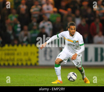 Dundee, Schottland. 22. April 2015. Schottische Premier League. Dundee gegen Celtic. Jason Denayer Credit: Aktion Plus Sport/Alamy Live-Nachrichten Stockfoto