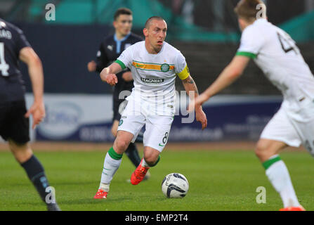 Dundee, Schottland. 22. April 2015. Schottische Premier League. Dundee gegen Celtic. Scott Brown Credit: Aktion Plus Sport/Alamy Live-Nachrichten Stockfoto