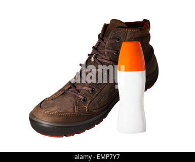 Schöne Schuhe und eine hervorragende Ausstattung für die Pflege der Stiefel. Stockfoto