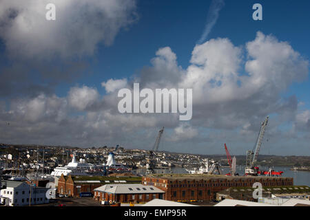 Blick über Falmouth Dockyard, Cornwall, England, UK. Stockfoto