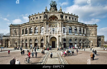 Semperoper am Theater Platz, Dresden, Sachsen, Deutschland Stockfoto