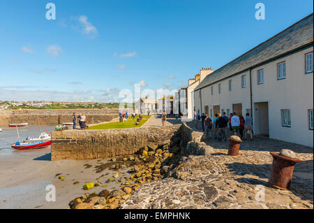 Häuser mit Blick auf den Hafen am St. Michaels mount Stockfoto