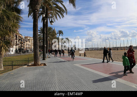 Spanien. Katalonien. Sitges. Strandpromenade. Stockfoto