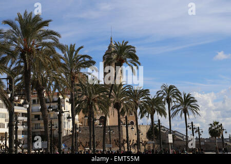 Spanien. Katalonien. Sitges. Strandpromenade. Stockfoto