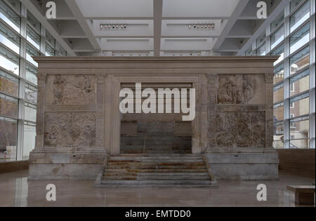 Italien. Rom. Ara Pacis Augustae. Altar der Pax, der römischen Göttin des Friedens. 13-21:00. Stockfoto