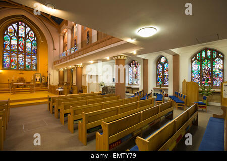 UK, Cumbria, Workington, St. Michael Pfarrkirche Interieur nach Brand wieder aufgebaut Stockfoto