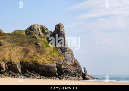 Tor Bay Cove Beach und große Tor Kalkstein felsigen Landzunge in Oxwich Bay. Gower Halbinsel Swansea West Glamorgan South Wales UK Stockfoto