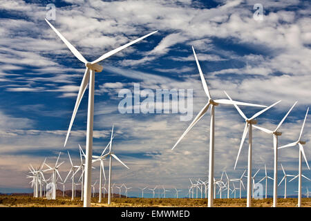 Windpark in der Mojave-Wüste Stockfoto