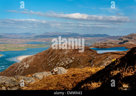 Blick vom Hügel oberhalb Maghera Strand in Richtung Ardara, County Donegal, Irland Stockfoto