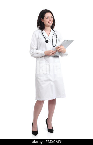 Ganzkörper ein Arzt Frau posiert hält eine Anamnese isoliert auf weißem Hintergrund Stockfoto