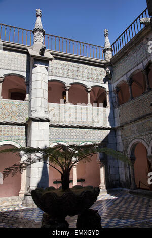 Palácio da Pena, zentralen Palasthof in Sintra - Portugal Stockfoto