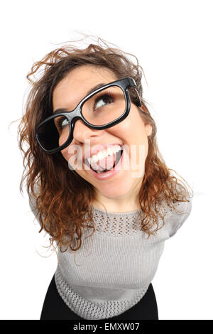 Geek lustige Mädchen singen und auf der Suche nach seitlich isoliert auf weißem Hintergrund Stockfoto