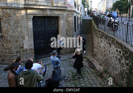 Paris, Frankreich. 23. April 2015. Dreharbeiten auf dem Montmartre in Paris, Frankreich am 24.04.2015 Credit: Denys Kuvaiev/Alamy Live-Nachrichten Stockfoto
