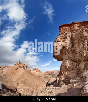 Tscharyn Grand Canyon am blauen Himmel in Kasachstan Stockfoto