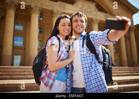 Reise-Liebhaber machen ihre Selfie während der Reise Stockfoto