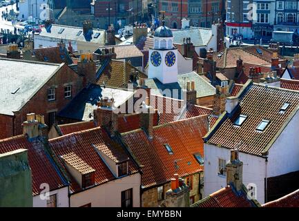 Die Dächer von Whitby, North Yorkshire, England, UK Stockfoto