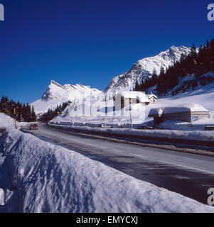 Eine Rundreise Durch Die Schweiz, 1980er Jahre. Ein hin-und Rückfahrt Trog der Schweiz, der 1980er Jahre. Stockfoto