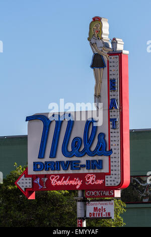 Hollywood, Kalifornien - Februar 08: Streetview des Zeichens für er berühmte Mels Drive-In, 8. Februar 2015 in Hollywood, CA Stockfoto
