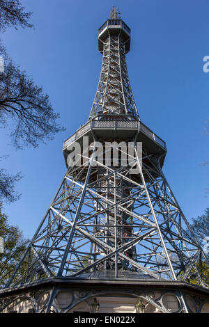 Aussichtsturm Petrin Hügel Prag, Tschechische Republik Stockfoto