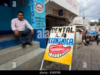 Zahnarzt in Guatemala Stockfoto