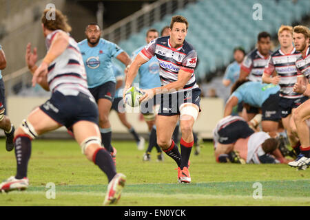 Sydney, Australien. 25. April 2015. Super Rugby. New South Wales Waratahs im Vergleich zu Melbourne Rebellen. Rebellen Verteidiger Mike Harris. Die Waratahs gewann 18-16. Bildnachweis: Aktion Plus Sport/Alamy Live-Nachrichten Stockfoto