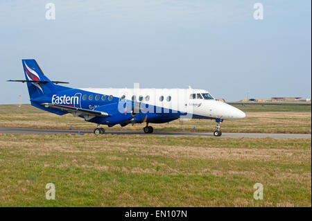 Eastern Airways zivilen Jetstream 41 Passagierflugzeug auf Crew transfer Operationen der RAF.  SCO 9704. Stockfoto