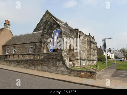 Außenseite von Andrew Carnegie Geburtsort Museum in Dunfermline Fife Schottland April 2015 Stockfoto