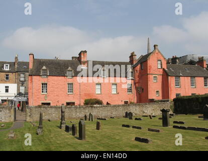 Die Außenseite des Abtes Haus Heritage Center Dunfermline Fife Schottland april 2015 Stockfoto