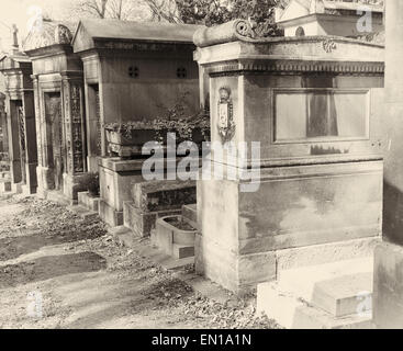 Gräber im Friedhof Pere Lachaise Paris Frankreich Europa Stockfoto