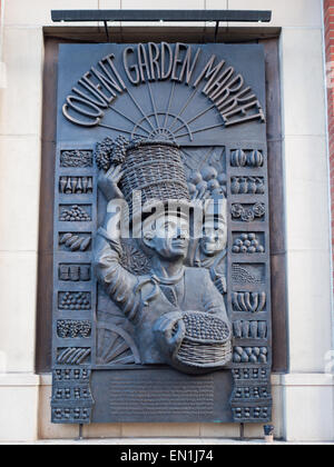 Bronzeschild im Convent Garden, London Stockfoto