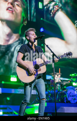 Manchester, UK. 25. April 2015. Die Vamps Höchstleistungen live The Manchester Arena Credit: Gary Mather/Alamy Live News Stockfoto