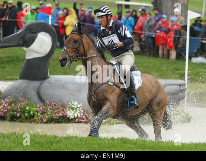 26. April 2015 - Lexington, KY, US - April 25, 2015: #88 Meister munter und Boyd Martin beendet im 6. Platz auf der Cross Country Strecke während der Rolex-drei-Tages-Veranstaltung im Kentucky Horse Park in Lexington, Kentucky Candice Chavez/ESW/CSM Stockfoto